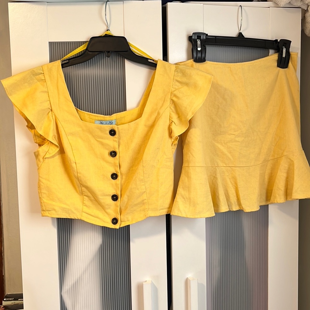 She + Sky Yellow Set
